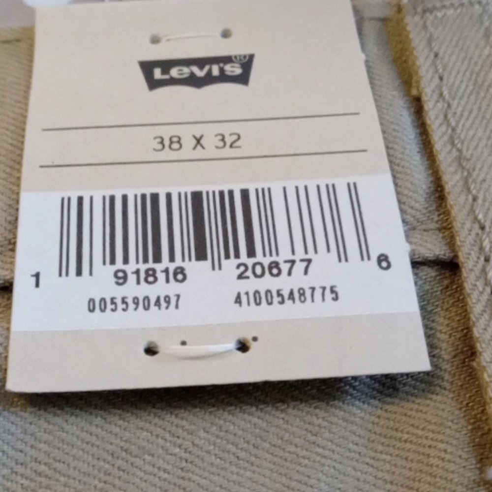 NWT Levi Strauss Relaxed Fit Men's Khaki Color Jeans Style 559 Size 38-32 - Picture 7 of 16
